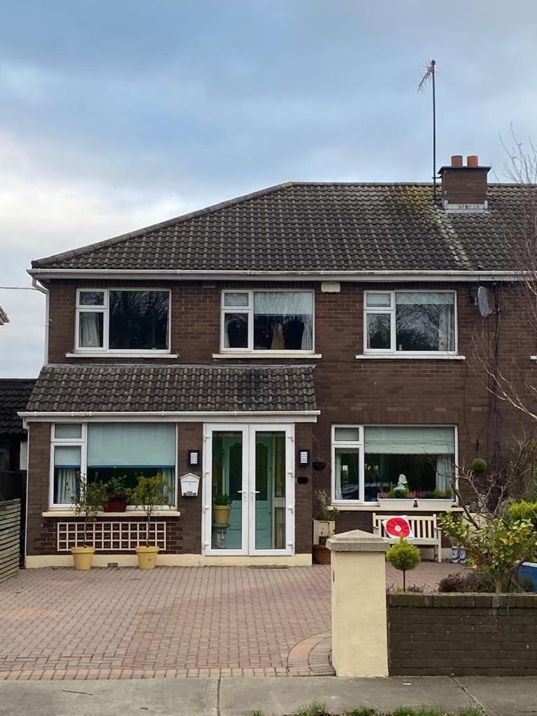 Bythesea Malahide Exterior photo